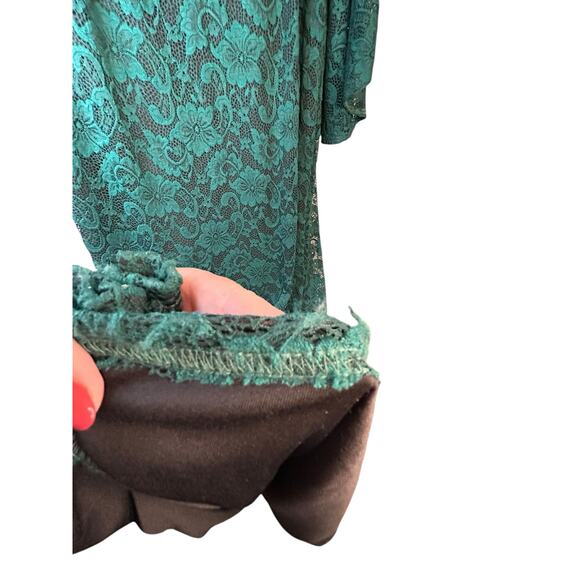 Vfshow VfEmage Womens  Green Lace Off Shoulder Bell Sleeve Gown  - Size XL - Picture 7 of 13